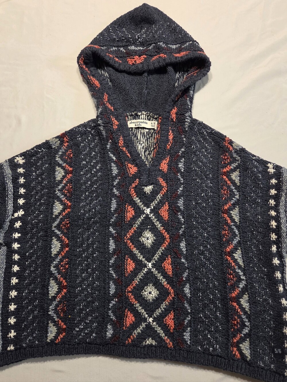 Navy Hooded V-Neck Pullover Sweater with Red & Gray Pattern. 5/6